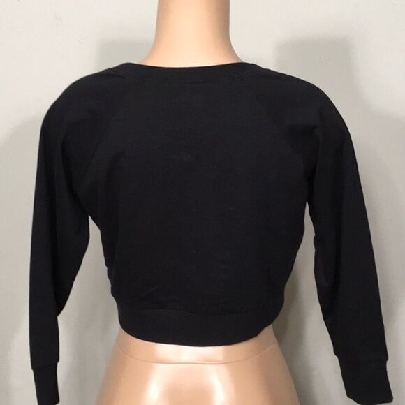 New. BATMAN crop sweatshirt.  3/4 length sleeve. NWOT - Picture 4 of 5